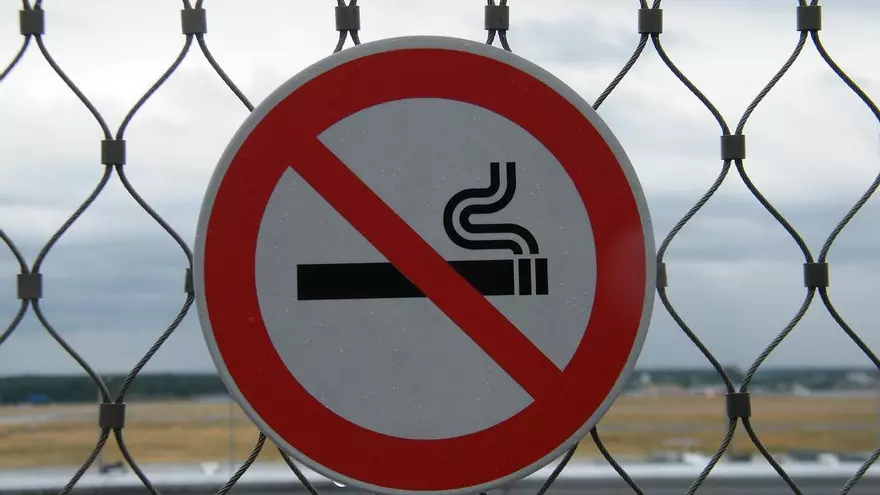 Señal de prohibido fumar.