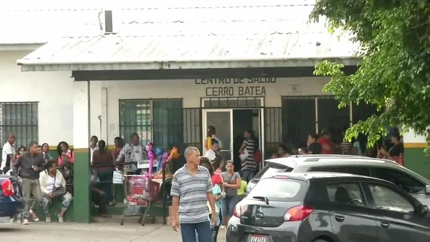 Piden mejorar organización de vacunación en Cerro Batea