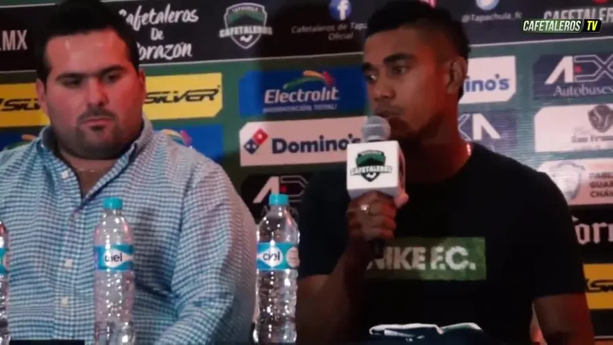 Así fue presentado Joel Bárcenas con los Cafetaleros de Tapachula