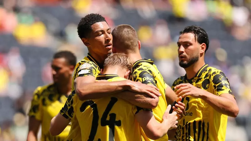 Jugadores del BorussiaDortmund celebran