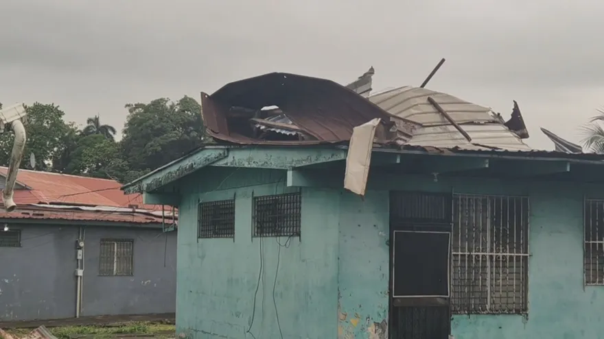 Más de 25 viviendas afectadas por lluvias en Colón