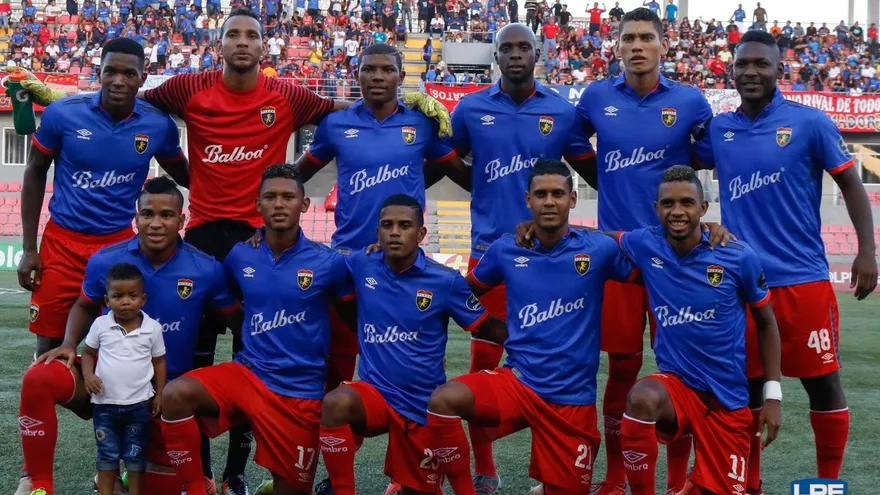 Goles anulados en el clásico del pueblo