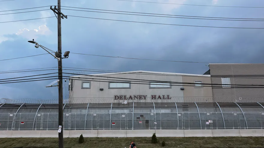Centro de detención de migrantes Delaney Hall
