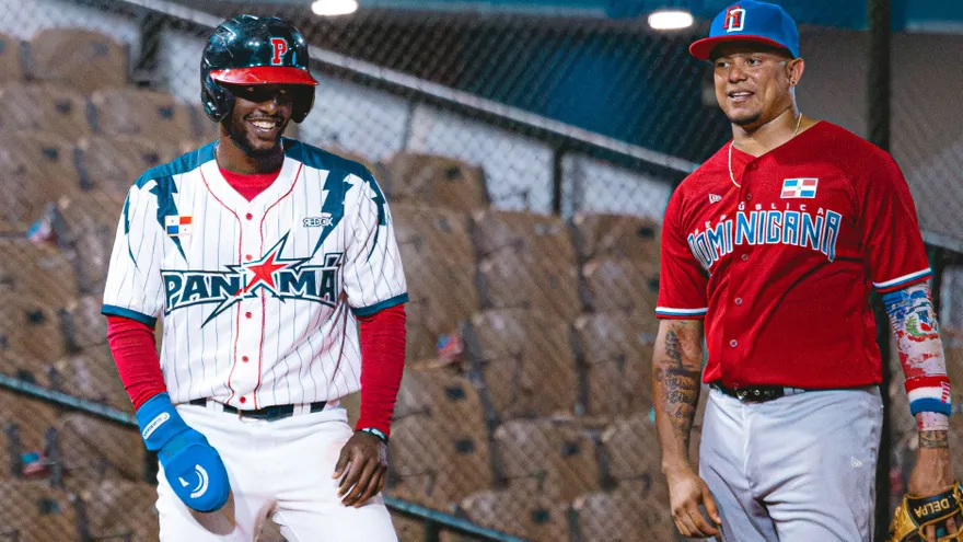 José Mordock (i) durante el partido entre Panamá y República Dominicana en los Juegos Centroamericanos y del Caribe 2026