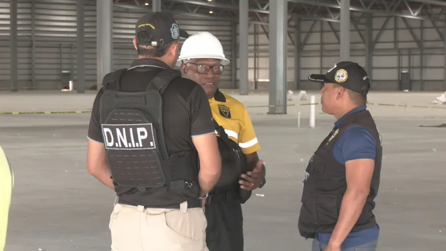 DIJ inspecciona proyecto inmobiliario por denuncias de detonaciones; empresa alega contar con los permisos.