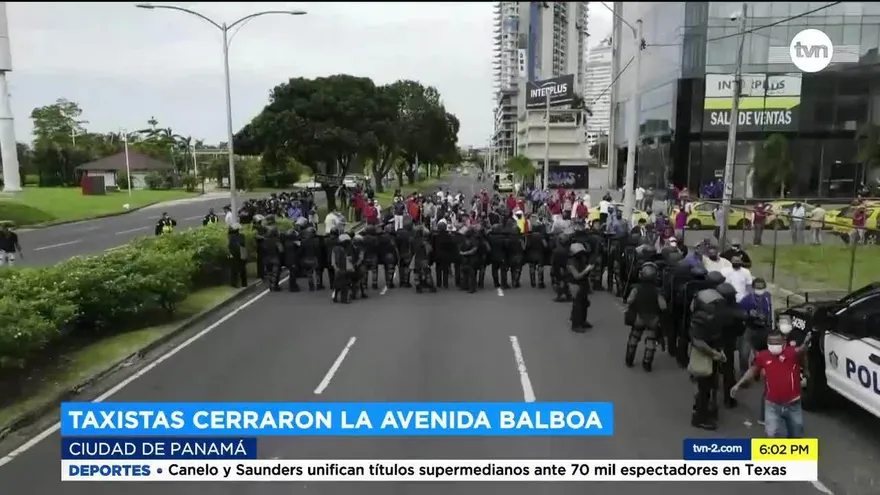 Taxistas realizan manifestaciones por medida de par y non