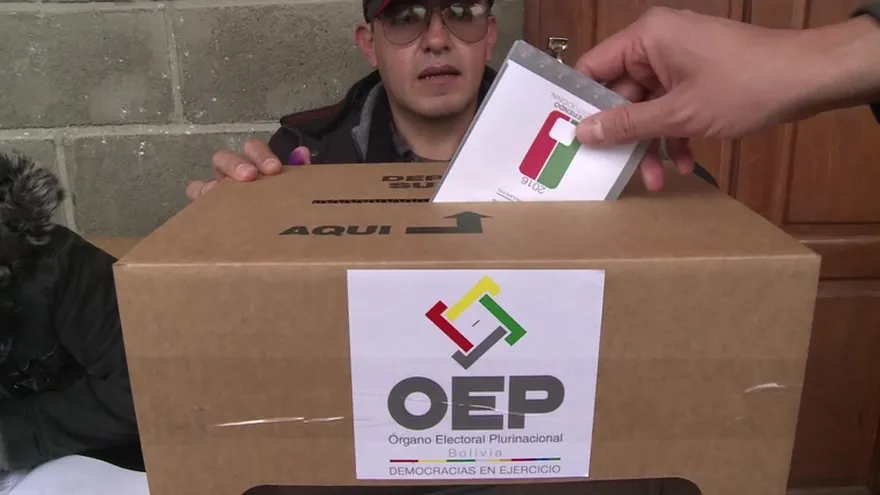 Bolivia decide si autoriza nueva reelección de Evo Morales