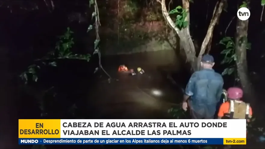 Cabeza de agua arrastra un vehículo y mueren dos personas en Veraguas