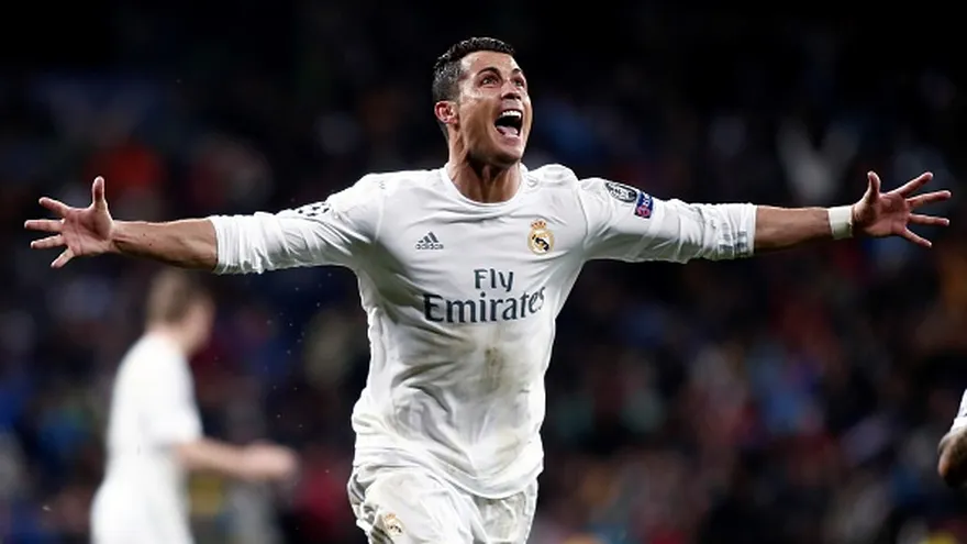 Cristiano Ronaldo marcó los tres tantos del partido