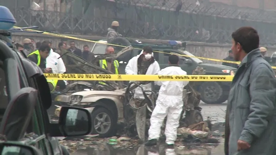 Atentado suicida en Afganistán, cerca de aeropuerto de Kabul