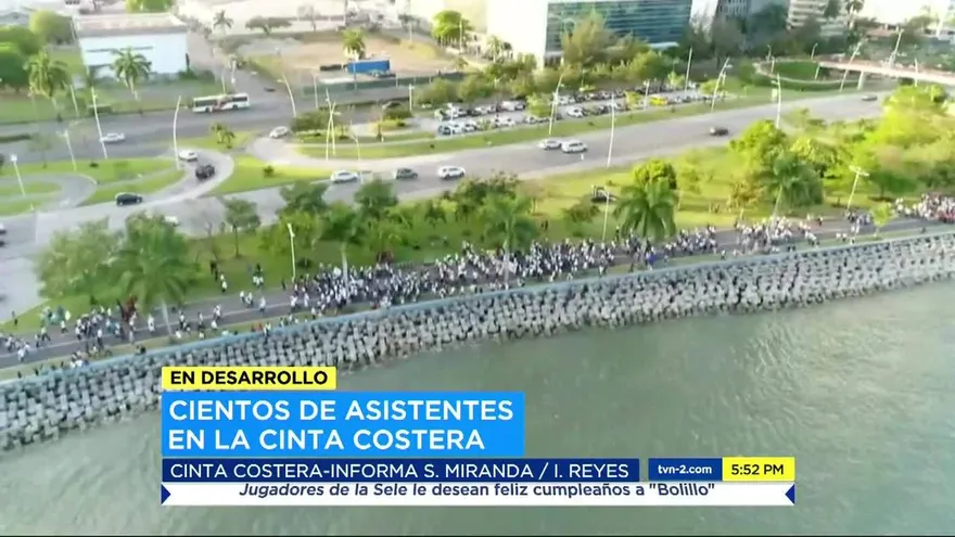 Jóvenes participan del evento ‘Caminando hacia la JMJ’