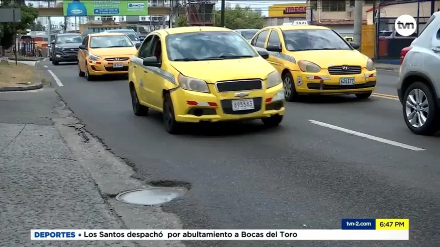 Taxistas en pugna por par y non