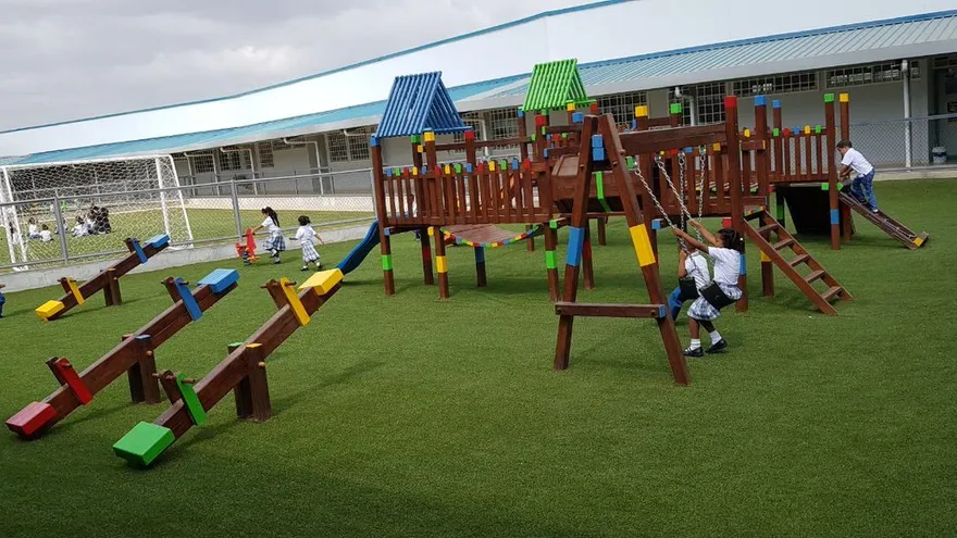 Vista de la escuela Fernando Guardia Jaén en Pacora.