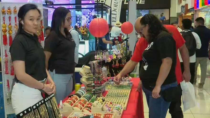 Comunidad china en Panamá celebró el Festival de La Luna en El Dorado