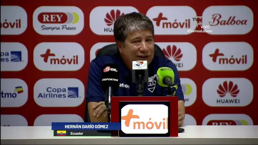 Hernán Darío Gómez tuvo tiempo para recomendar a Fepafut que contraten ya a un DT