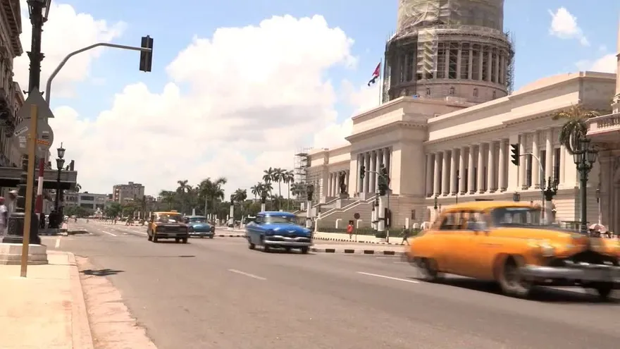 La nueva Carta Magna cubana, ignorada por los millenials y adulada por los mayores