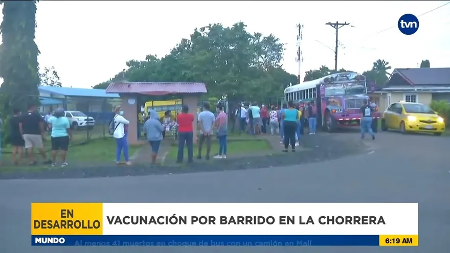 Chorreranos acuden al barrido con Pfizer