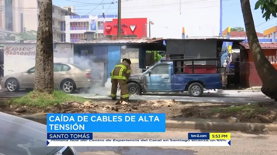 Cables eléctricos incendiados causan alarma cerca del Hospital Santo Tomás
