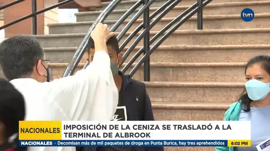 En bolsitas se repartieron las cenizas en este inicio de cuaresma