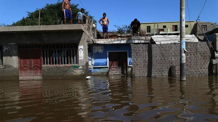 Las inundaciones en Perú han causado alrededor de 85 muertos y más de 100 mil damnificados.