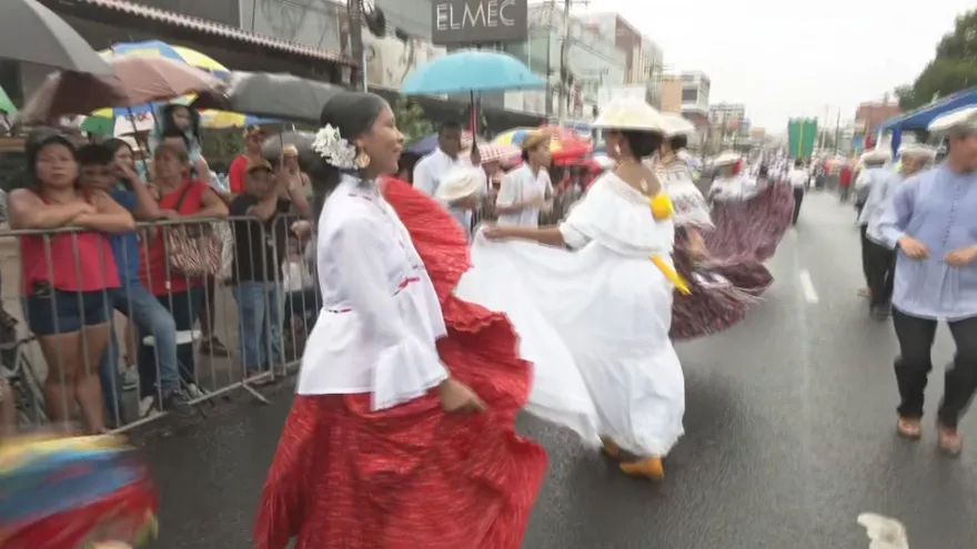 Desfile del 28 de noviembre en La Chorrera.