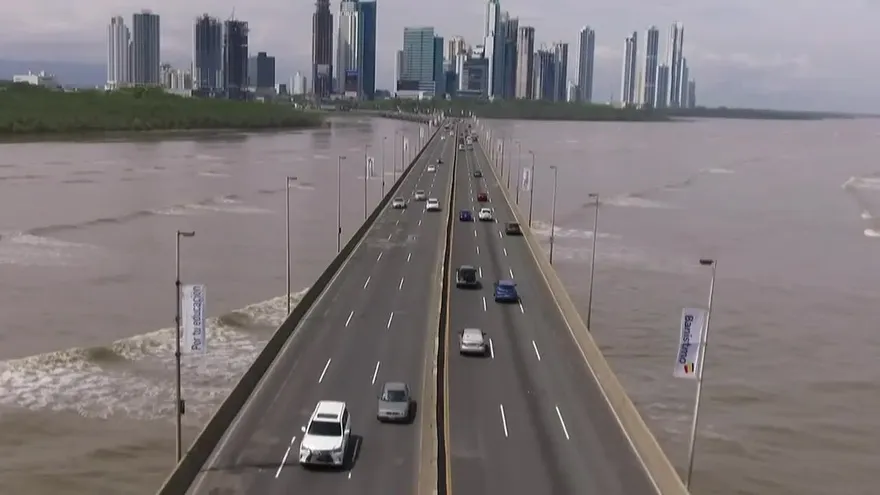 Anuncian reparación del tramo marino del Corredor Sur