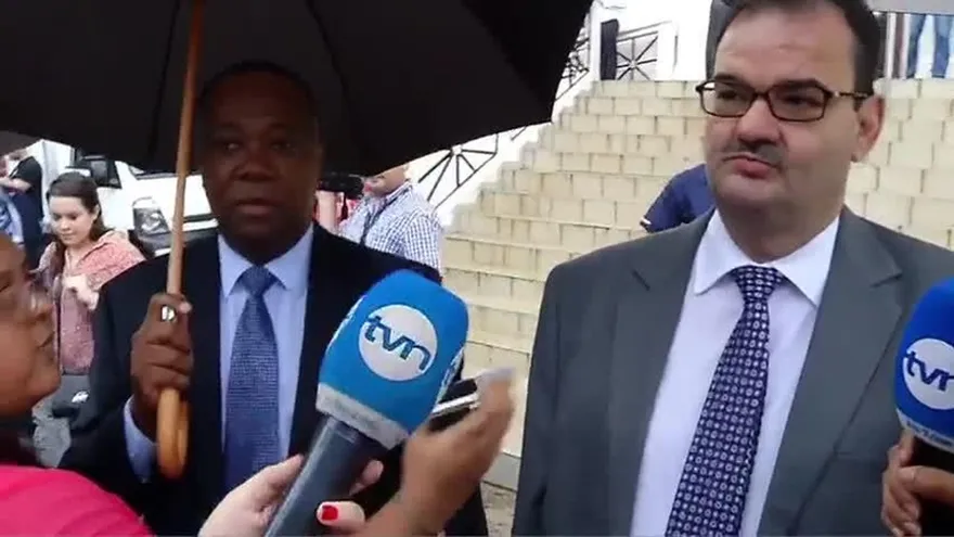 Defensa del expresidente Ricardo Martinelli llegan a la audiencia