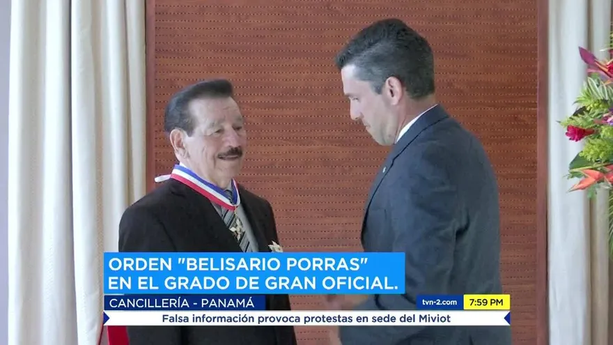 Reconocen la carrera musical de Dorindo Cárdenas