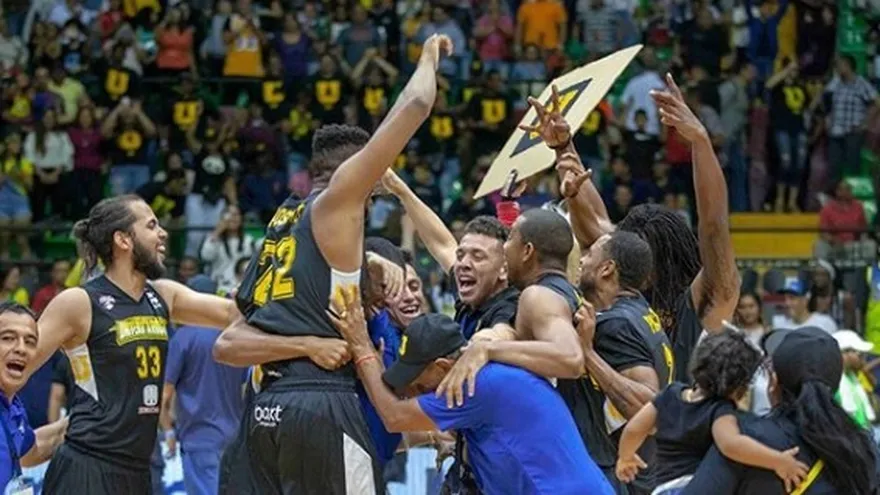 Universitarios obtienen el grado de campeones en la LPB