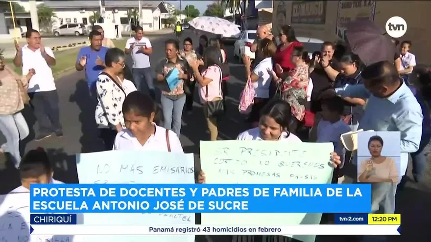 Realizan cierre en protesta por entrega de trabajos en la escuela Antonio José de Sucre