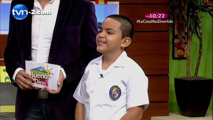 Presentaciones Mini Orador - Ronda 1 Tema Si yo fuera Presidente - Limberth Cotéz