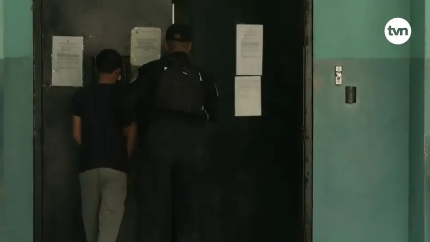 Dos personas van a audiencia por vandalizar patrulla