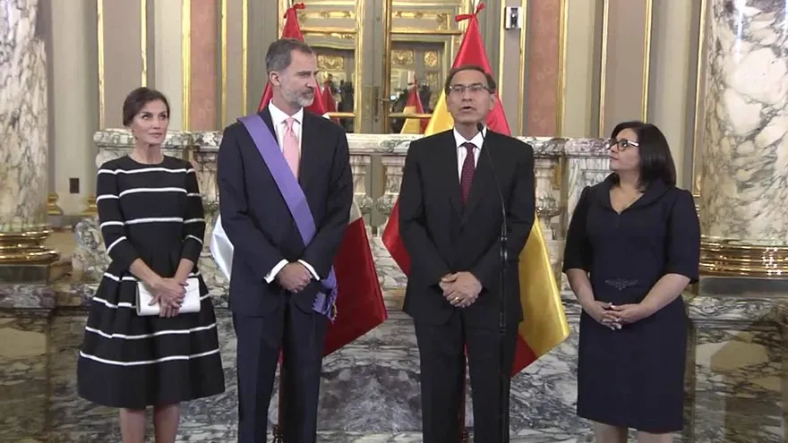 Reyes de España visitan Perú