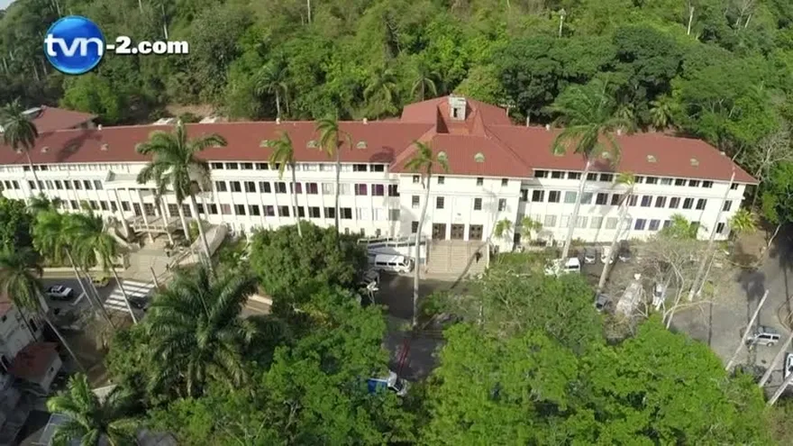 Corte Suprema responde a denuncia presentada por Sitton contra Pinilla por nepotismo en el TE