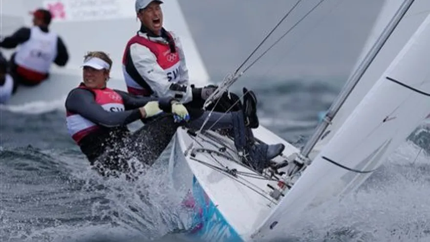 Suecos vencen a locales en Star, en la vela olímpica