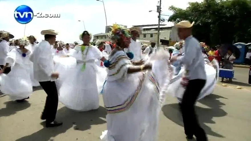 TRAJE TIPICO MASCULINO
