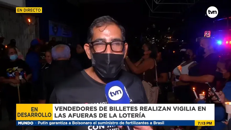 Billeteros hacen vigilia
