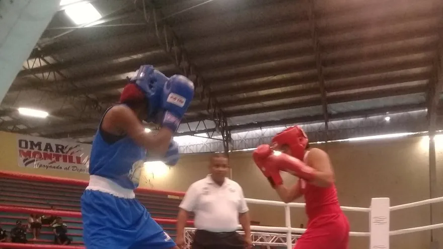 Panamá Metro toma ventaja en la segunda jornada de Guantes de Oro XLIII.