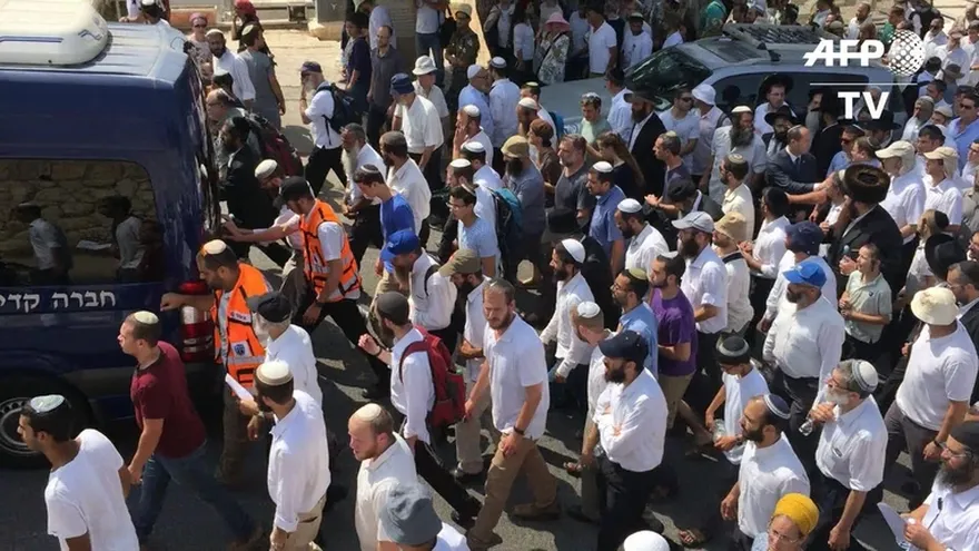 Israelíes despide a colonos asesinados