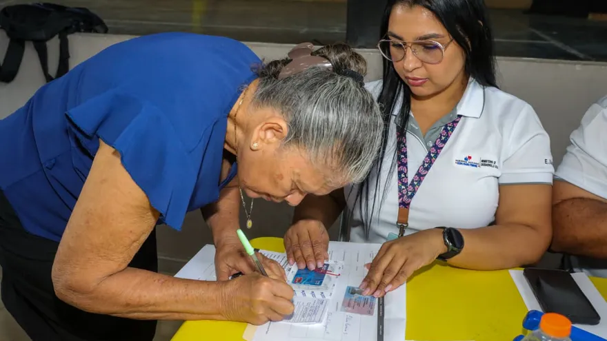 Mides amplía cobertura social con 1,586 nuevos beneficiarios