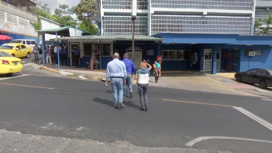 Delincuentes roban en policlínica en San Miguelito