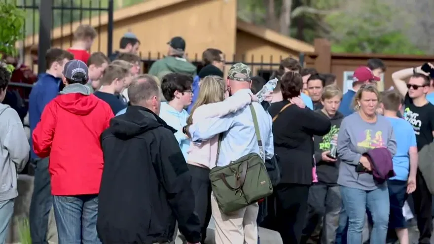 Un muerto y varios heridos en tiroteo en escuela de EEUU
