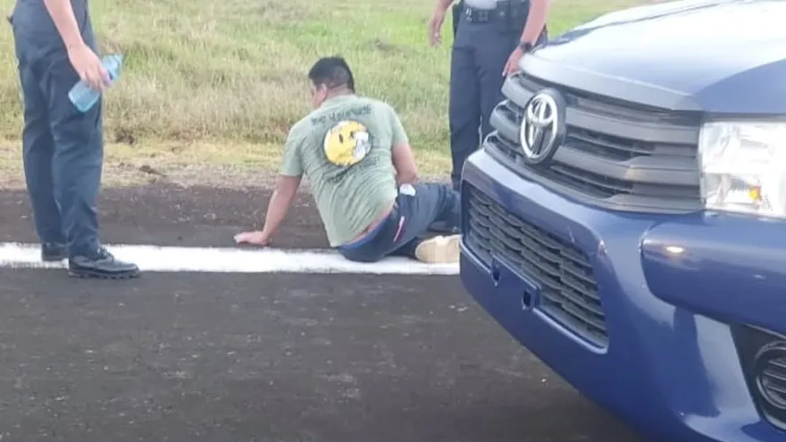 El hombre fue retirado del área por la Policía Nacional