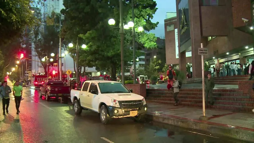 Ocho detenidos por atentado en centro comercial de Colombia