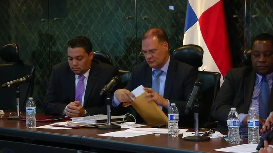 Aun no se escoge al nuevo defensor