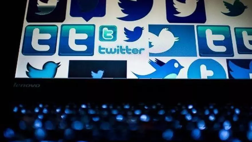 Acciones de Twitter se tambalean por temores sobre base de usuarios