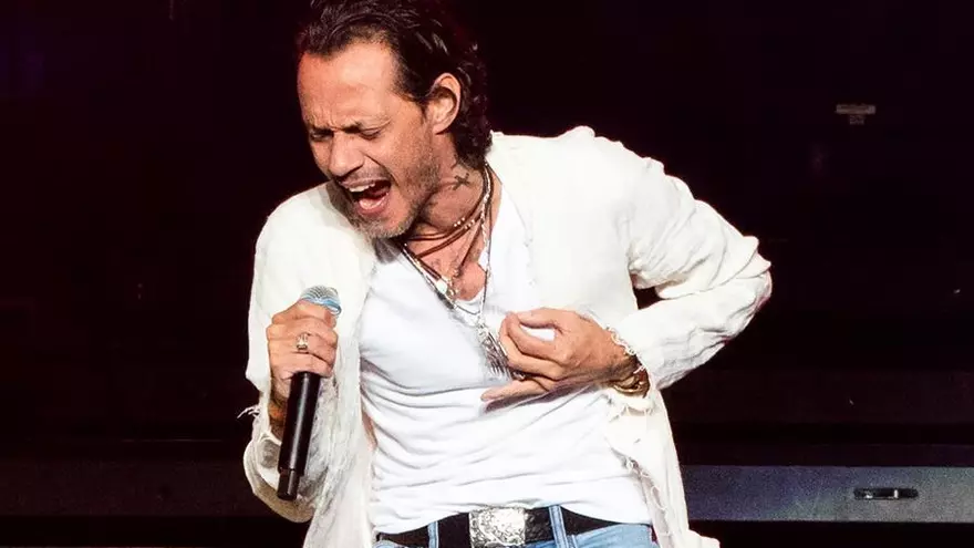 Un fuerte dolor obliga a Marc Anthony a aplazar su gira 'Opus' en EEUU