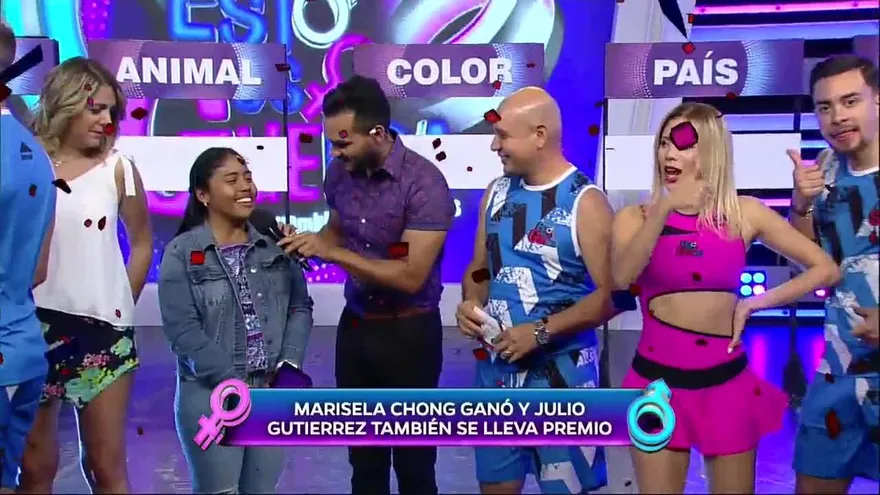 ¡Nos divertimos como nunca en Nombre, Apellido, Animal y Cosa!