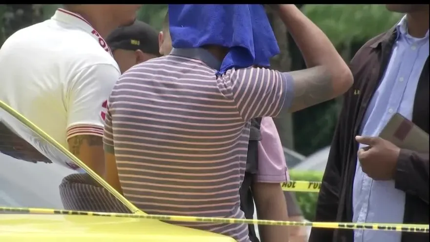 Policía incauta armas y drogas en operativo