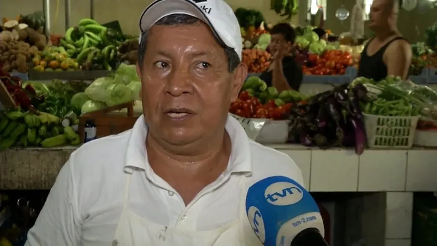 Comerciantes opinan sobre aumento en precio de legumbres